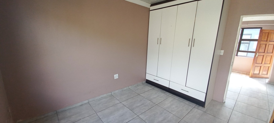 To Let 1 Bedroom Property for Rent in Thorisong Free State